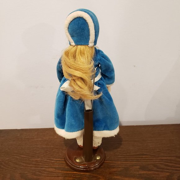 Porcelain Doll Russ Months To Remember January Blue Velvet Dress Bonnet Blonde - Picture 3 of 11